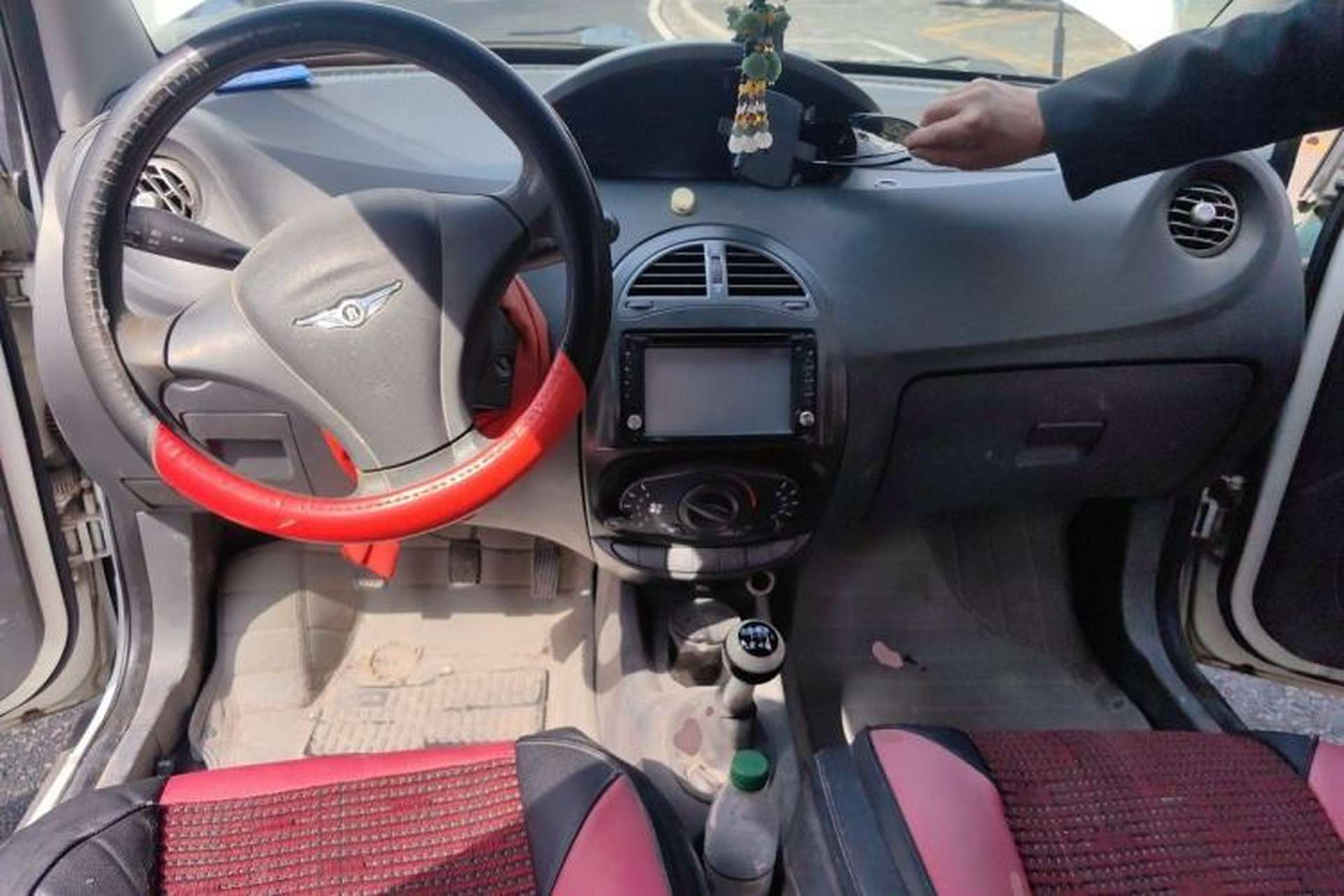 Used Chery X1 2012 1.5L Manual Comfort Edition Center Console
