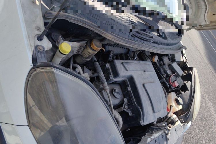 Used Chery X1 2012 1.5L Manual Comfort Edition Engine Bay Right
