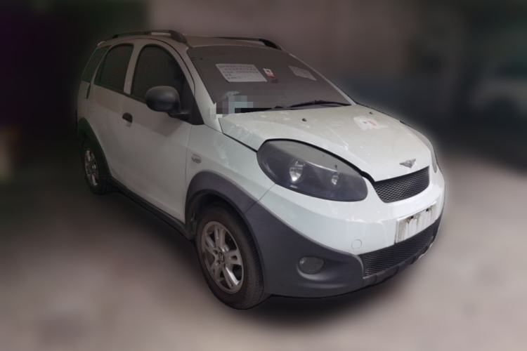Used Chery X1 2012 1.5L Manual Luxury Version Front Right 45 Deg