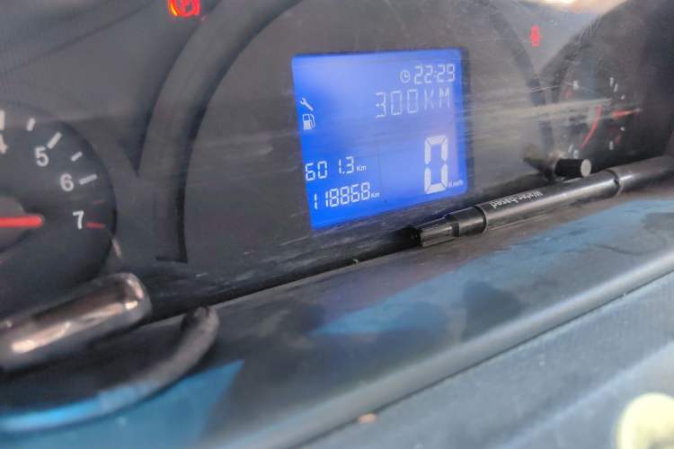 Used Chery X1 2012 1.5L Manual Comfort Edition Odometer Close Up