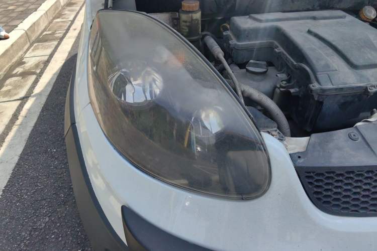 Used Chery X1 2012 1.5L Manual Comfort Edition Right Front Headlight