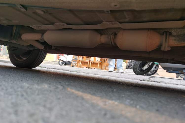 Used Chery X1 2012 1.5L Manual Comfort Edition Chassis Front Right