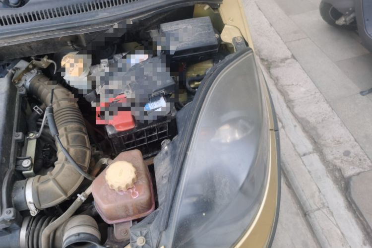 Used Chery X1 2012 1.5L Manual Comfort Edition Engine Bay Left