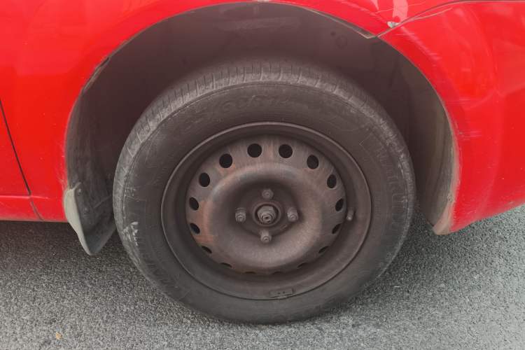 Used Chevrolet Aveo 2007 1.4 SL AT Right Front Wheel Hub