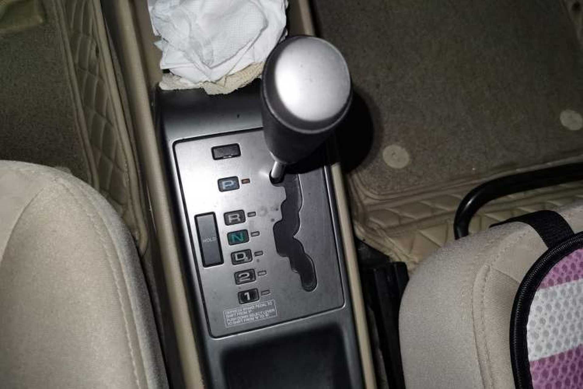Used Chevrolet Aveo 2009 1.4SE AT Gear Lever
