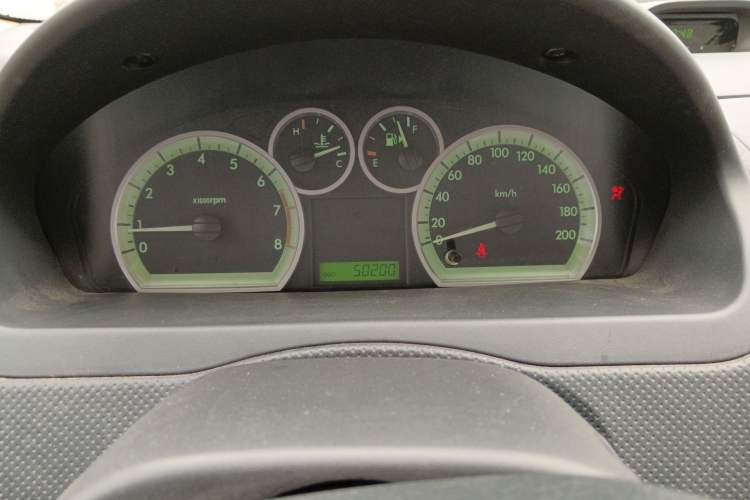 Used Chevrolet Aveo 2010 1.4 AT Meimei Edition Odometer Close Up