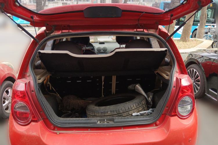 Used Chevrolet Aveo 2010 1.4 AT Meimei Edition Trunk