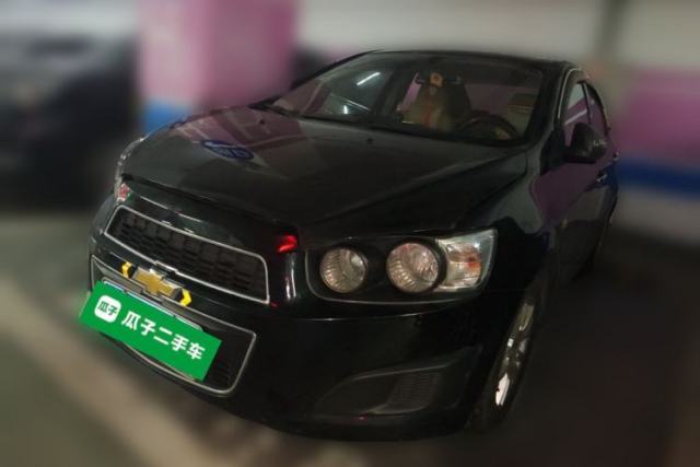 Used Chevrolet Aveo Sonic 2011 Sedan 1.4L MT SL