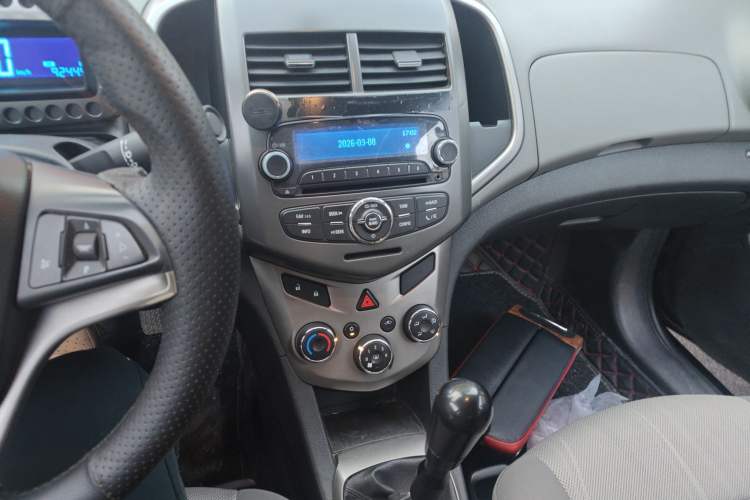 Used Chevrolet Aveo Sonic 2011 Sedan 1.4L Manual Transmission SE Audio And AC Panel
