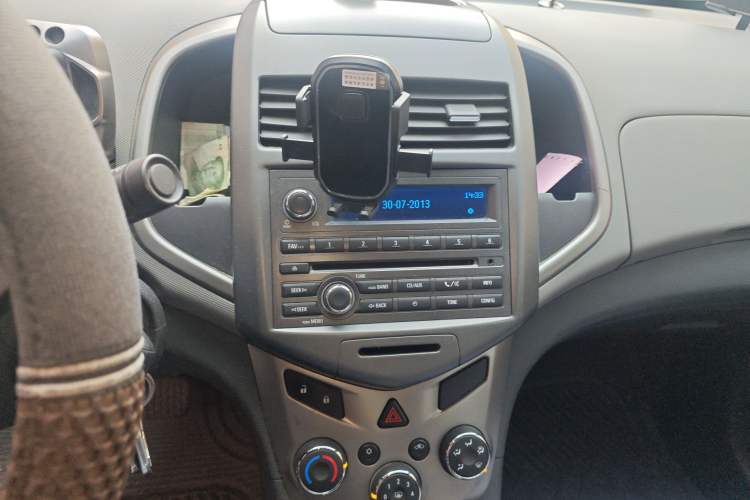 Used Chevrolet Aveo Sonic 2011 Sedan 1.4L Automatic SL Audio And AC Panel