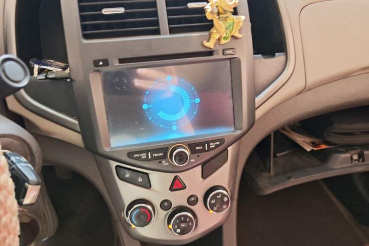 Used Chevrolet Aveo Sonic 2011 Sedan 1.4L Manual Transmission SE Audio And AC Panel