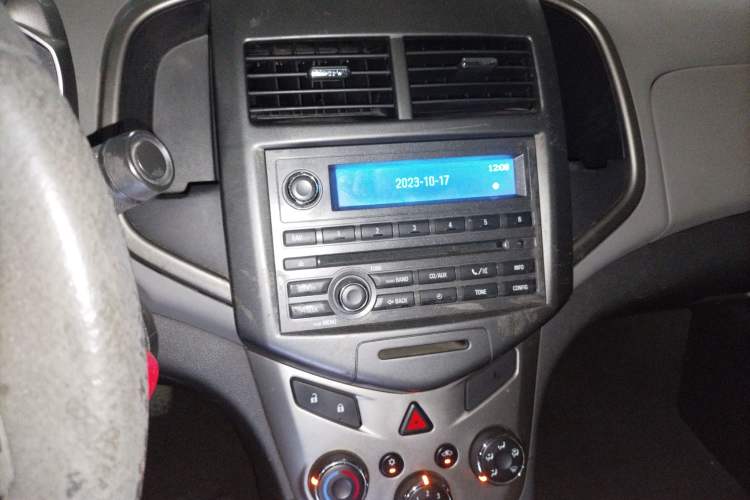 Used Chevrolet Aveo Sonic 2011 Sedan 1.4L Automatic SL Audio And AC Panel