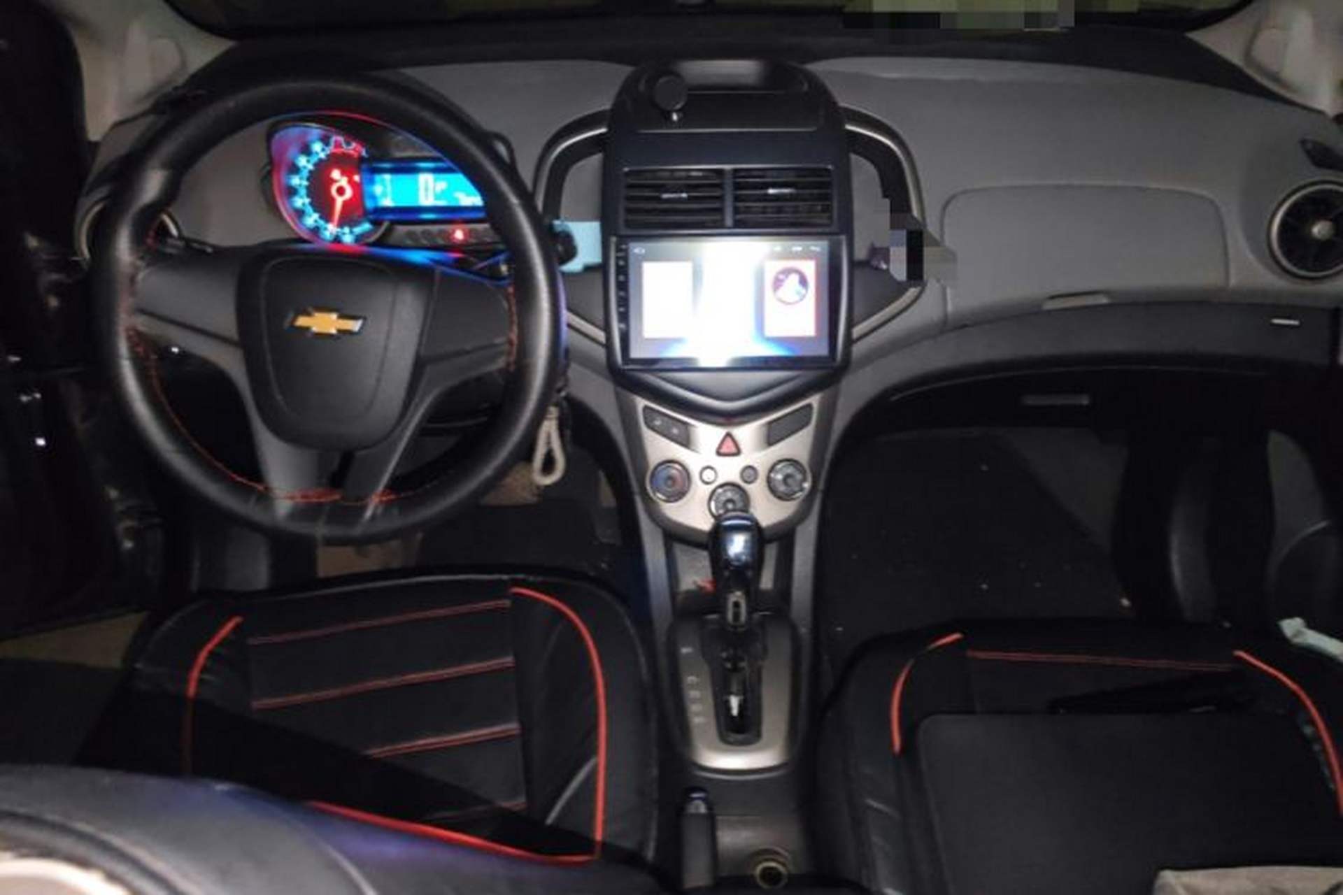 Used Chevrolet Aveo Sonic 2011 Sedan 1.4L Automatic SL Center Console