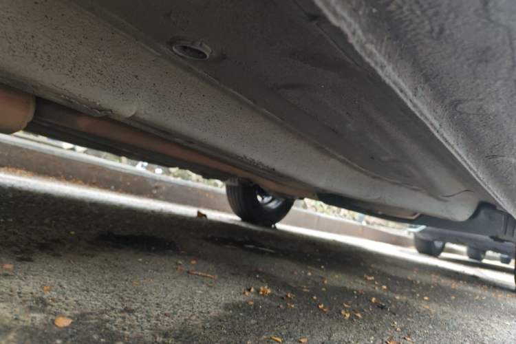 Used Chevrolet Aveo Sonic 2011 Sedan 1.4L MT SL Chassis Front Left