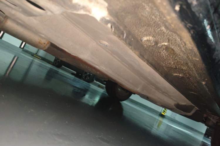 Used Chevrolet Aveo Sonic 2011 Sedan 1.4L MT SL Chassis Front Left