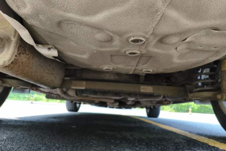 Used Chevrolet Aveo Sonic 2011 Sedan 1.4L Manual Transmission SE Chassis Rear