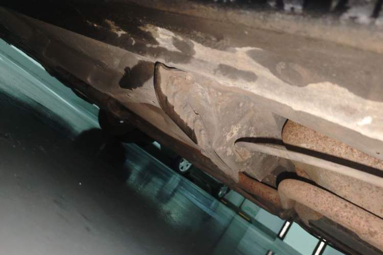 Used Chevrolet Aveo Sonic 2011 Sedan 1.4L MT SL Chassis Rear Left