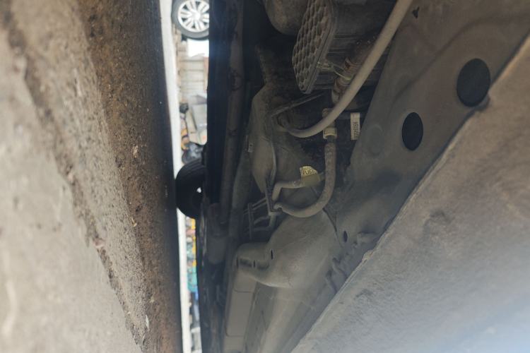 Used Chevrolet Aveo Sonic 2011 Sedan 1.4L Automatic SL Chassis Rear Right
