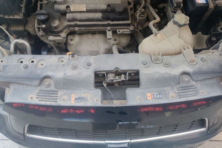Used Chevrolet Aveo Sonic 2011 Sedan 1.4L MT SL Engine Bay