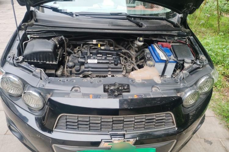 Used Chevrolet Aveo Sonic 2011 Sedan 1.4L Manual Transmission SE Engine Bay