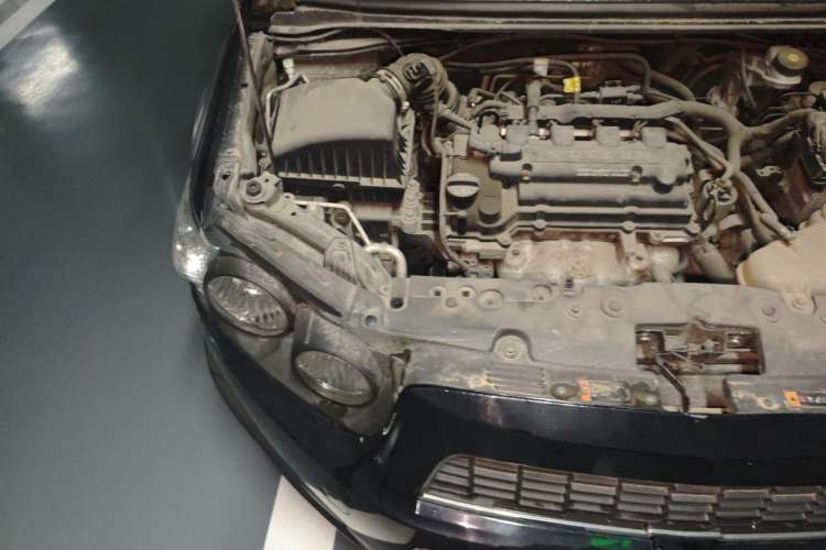 Used Chevrolet Aveo Sonic 2011 Sedan 1.4L MT SL Engine Bay Right