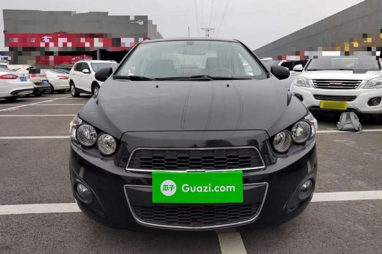 Used Chevrolet Aveo Sonic 2011 Sedan 1.4L MT SL Front