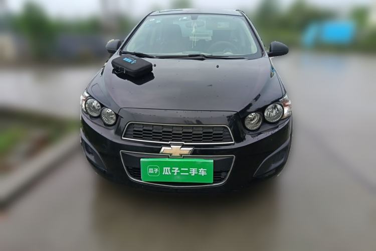 Used Chevrolet Aveo Sonic 2011 Sedan 1.4L MT SL Front