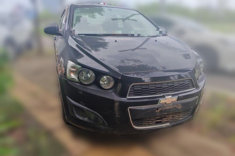 Used Chevrolet Aveo Sonic 2011 Sedan 1.4L MT SL Front Right 45 Deg