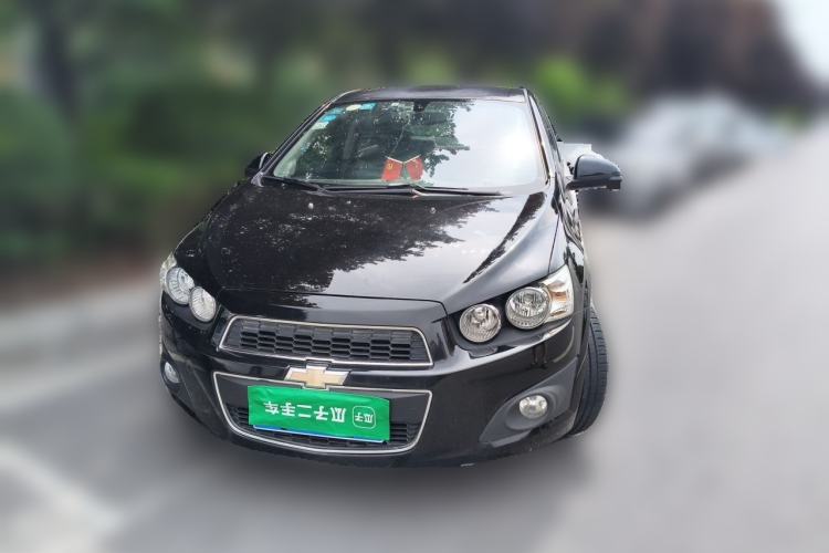 Used Chevrolet Aveo Sonic 2011 Sedan 1.4L Manual Transmission SE Front