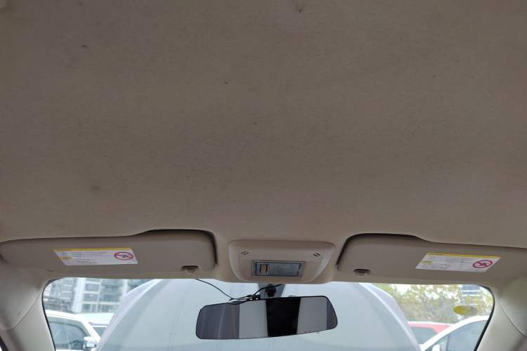 Used Chevrolet Aveo Sonic 2011 Sedan 1.4L MT SL Headliner