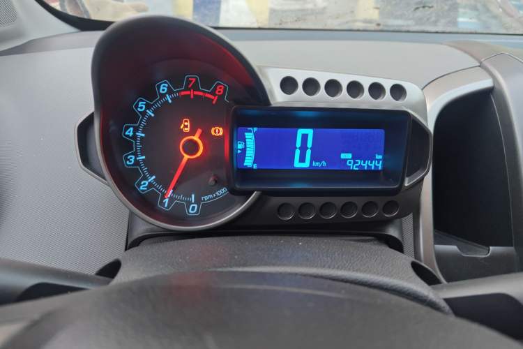 Used Chevrolet Aveo Sonic 2011 Sedan 1.4L Manual Transmission SE Instrument Cluster