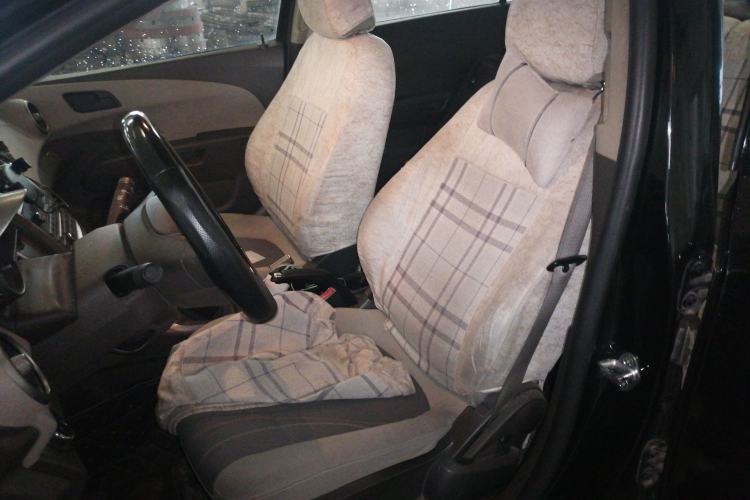 Used Chevrolet Aveo Sonic 2011 Sedan 1.4L MT SL Left Front Seat