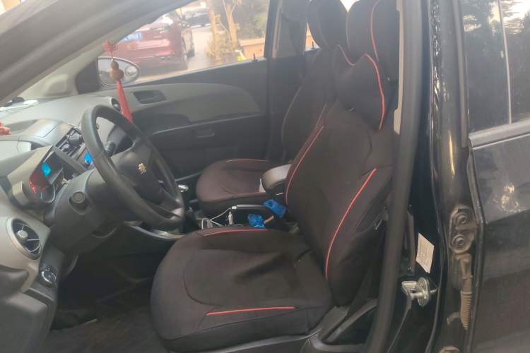 Used Chevrolet Aveo Sonic 2011 Sedan 1.4L MT SL Left Front Seat