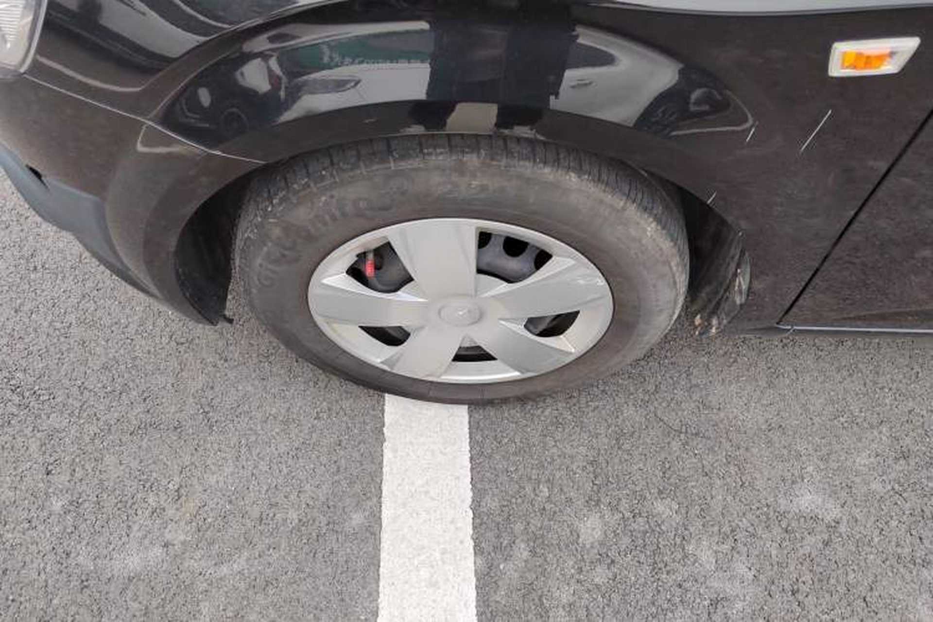 Used Chevrolet Aveo Sonic 2011 Sedan 1.4L MT SL Left Front Wheel Hub