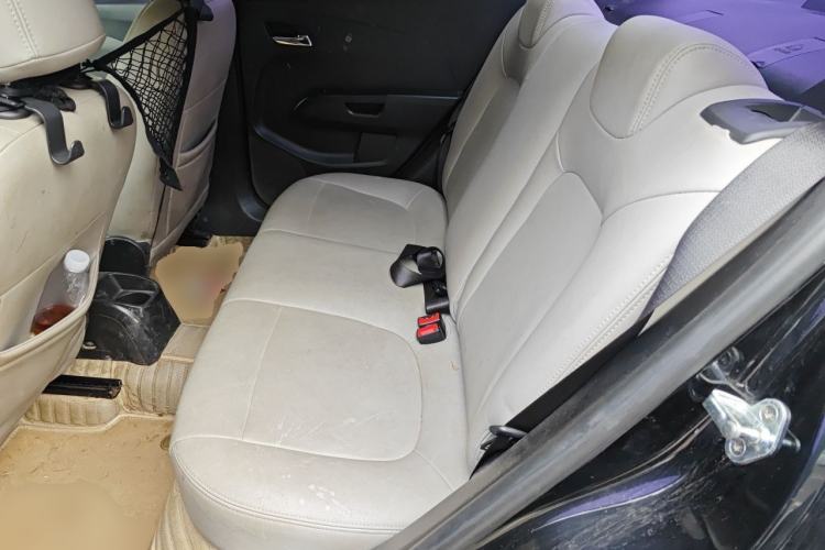 Used Chevrolet Aveo Sonic 2011 Sedan 1.4L Manual Transmission SE Left Rear Seat