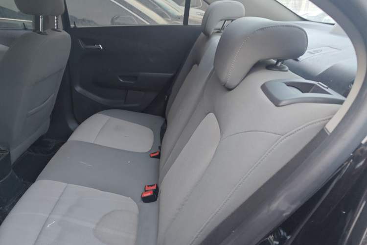 Used Chevrolet Aveo Sonic 2011 Sedan 1.4L Manual Transmission SE Left Rear Seat