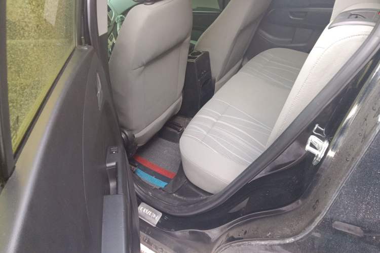 Used Chevrolet Aveo Sonic 2011 Sedan 1.4L Manual Transmission SE Left Rear Seat