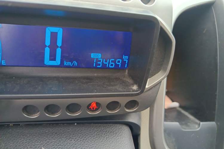 Used Chevrolet Aveo Sonic 2011 Sedan 1.4L MT SL Odometer Close Up