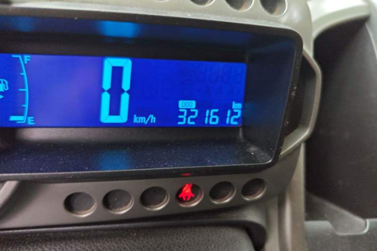 Used Chevrolet Aveo Sonic 2011 Sedan 1.4L MT SL Odometer Close Up