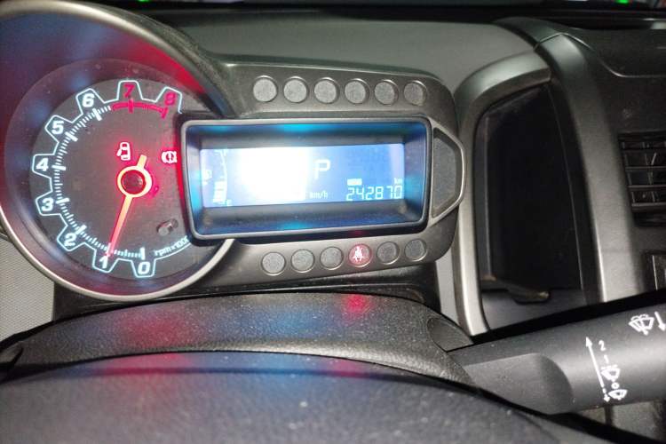 Used Chevrolet Aveo Sonic 2011 Sedan 1.4L Automatic SL Odometer Close Up