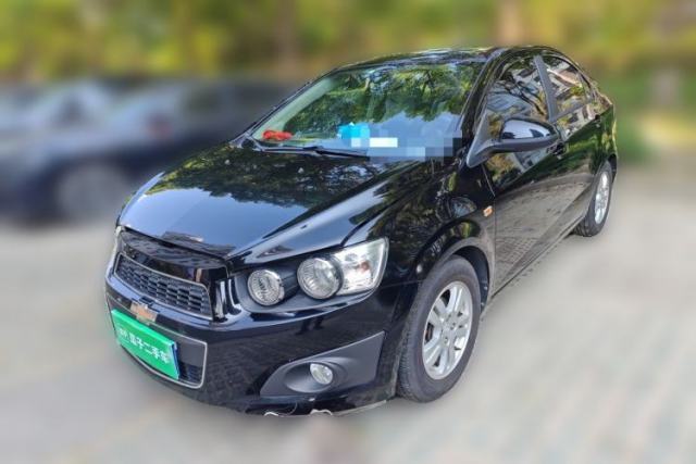 Used Chevrolet Aveo Sonic 2011 Sedan 1.4L Manual Transmission SE