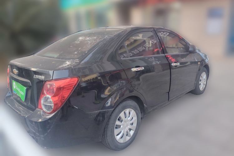 Used Chevrolet Aveo Sonic 2011 Sedan 1.4L MT SL Rear Right 45 Deg