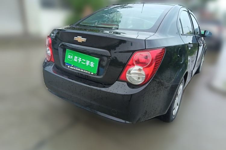 Used Chevrolet Aveo Sonic 2011 Sedan 1.4L MT SL Rear Right 45 Deg