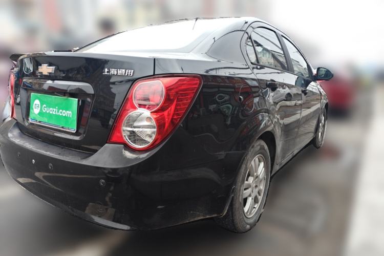 Used Chevrolet Aveo Sonic 2011 Sedan 1.4L Manual Transmission SE Rear Right 45 Deg