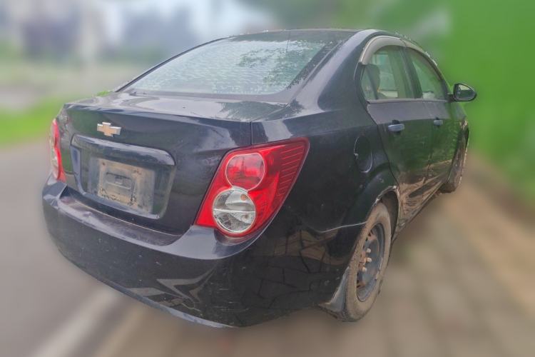 Used Chevrolet Aveo Sonic 2011 Sedan 1.4L MT SL Rear Right 45 Deg