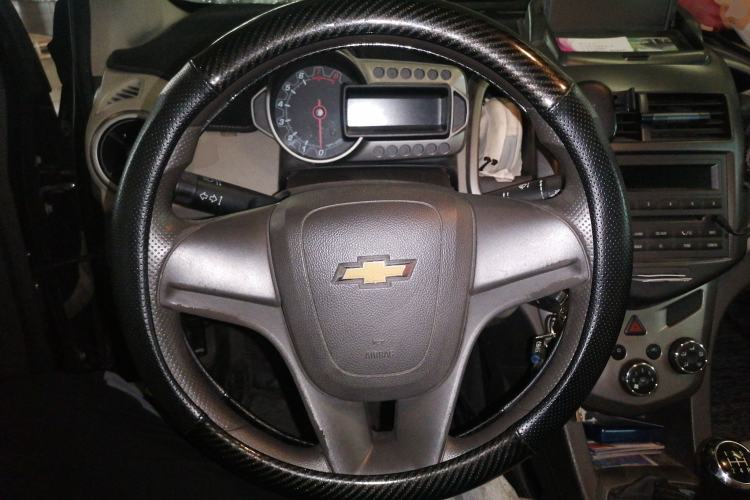 Used Chevrolet Aveo Sonic 2011 Sedan 1.4L MT SL Steering Wheel