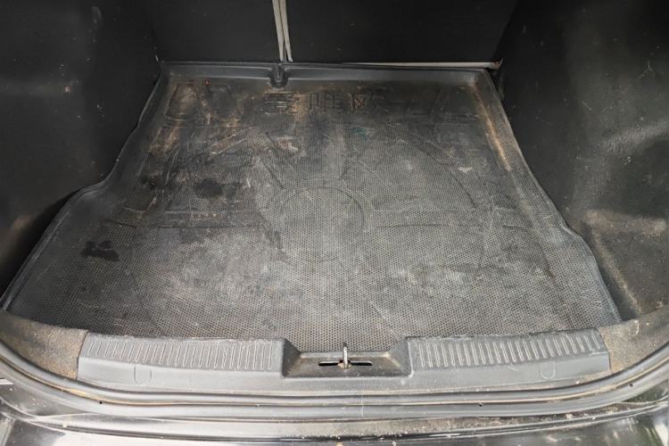 Used Chevrolet Aveo Sonic 2011 Sedan 1.4L Manual Transmission SE Trunk