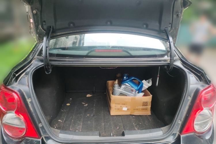 Used Chevrolet Aveo Sonic 2011 Sedan 1.4L Manual Transmission SE Trunk