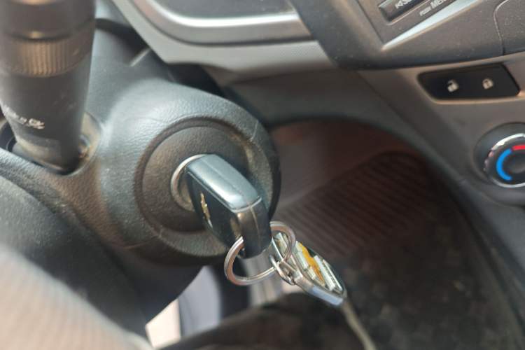 Used Chevrolet Aveo Sonic 2011 Sedan 1.4L Automatic SL Vehicle Key