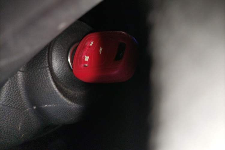 Used Chevrolet Aveo Sonic 2011 Sedan 1.4L Automatic SL Vehicle Key